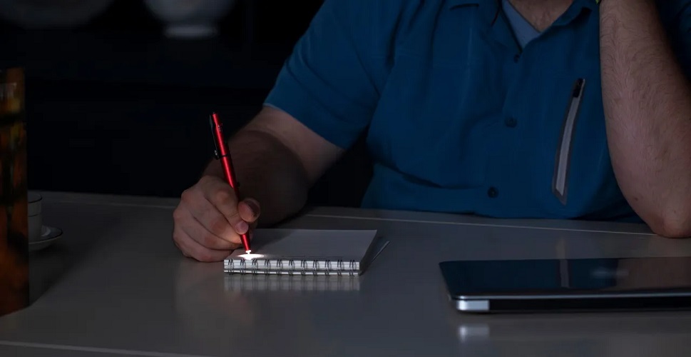 O'Pen 3 Multifunctional Pen Light with 120 Lumens & Green Laser - Image 15